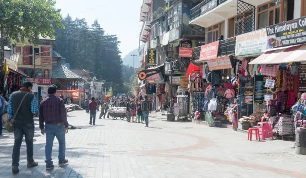 Mall Manali for shopping