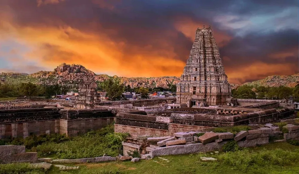 4 Days Hampi Badami Bliss from Hospet