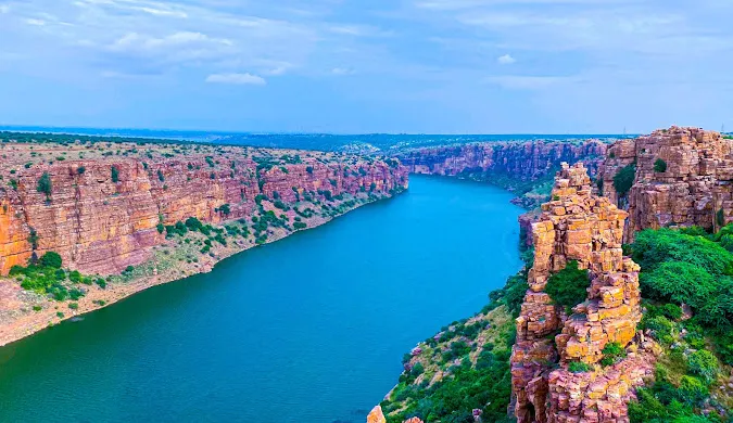A Weekend Getaway to Gandikota: Ultimate Travel Guide with Travloger